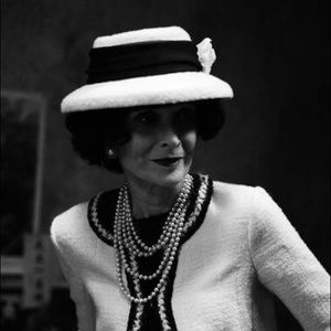 Meet your Posher, Victoria